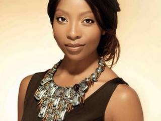 What’s Hot: Pearl Modiadie honoured to meet Winnie Mandela